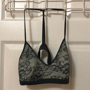 Small/medium lulu lemon lace racer back bra